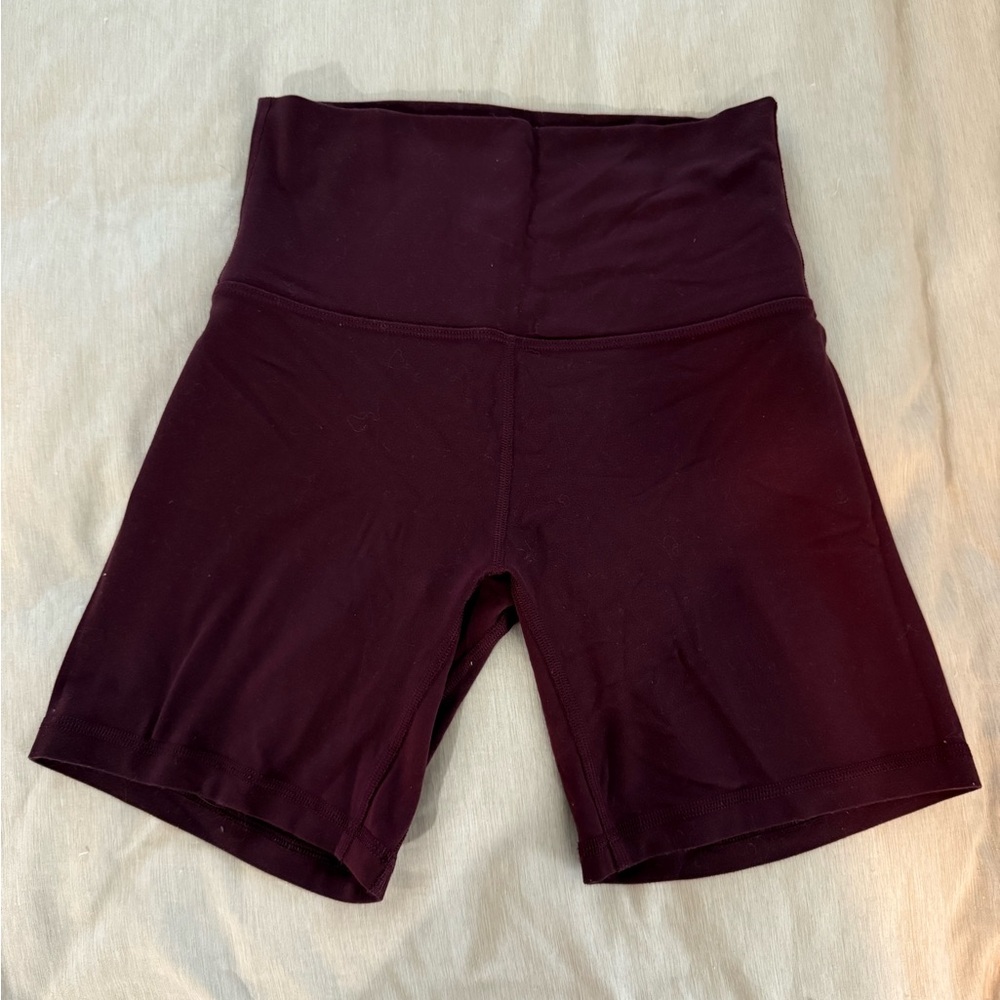 Lululemon Size 4 Align High Rise Short
